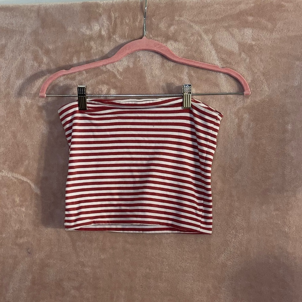 Brandy Melville strapless crop top